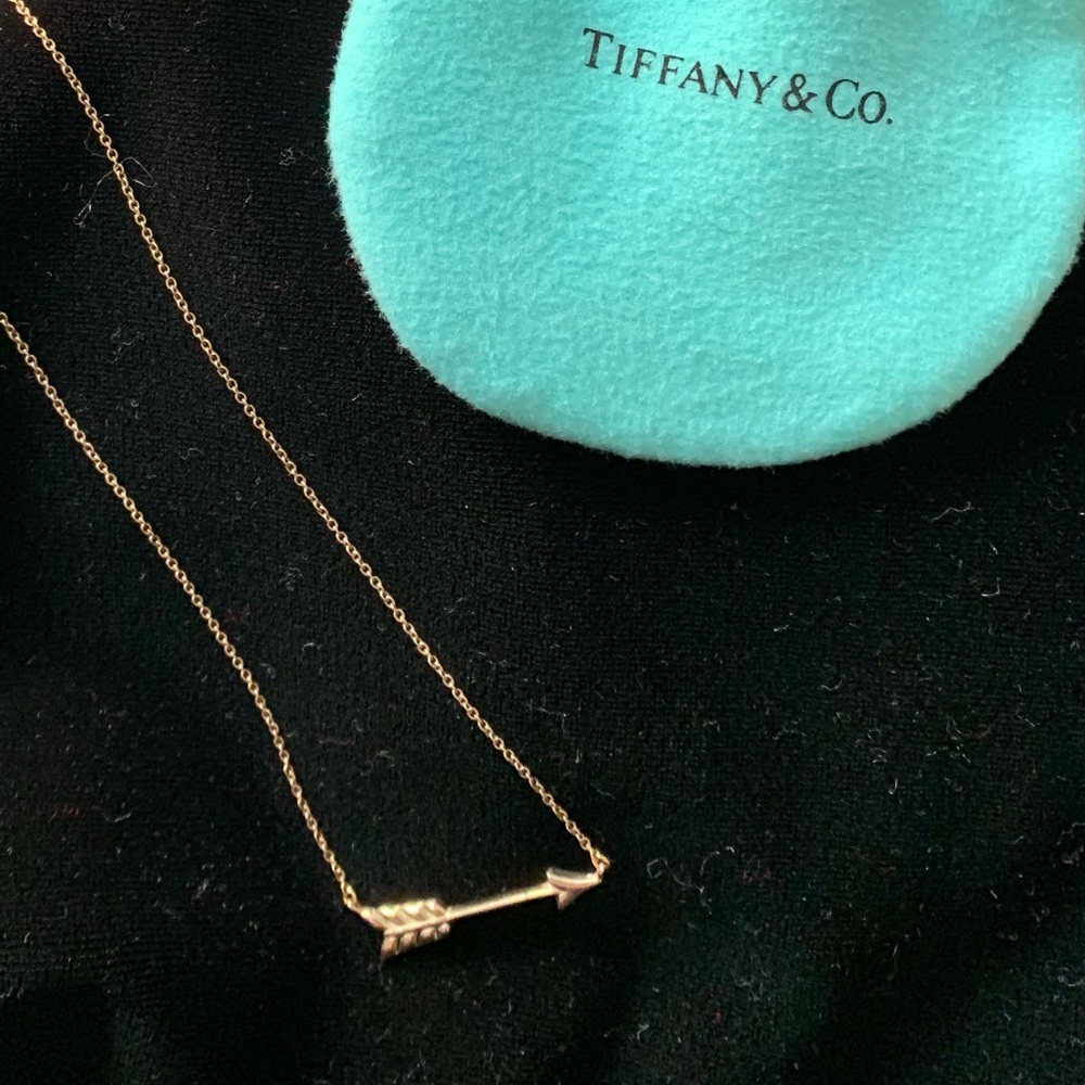 Tiffany’s &co rose gold arrow necklace